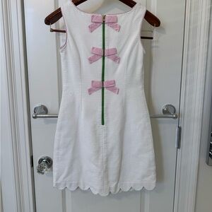 Lilly Pulitzer White Dress with Pink Bow Zipper Detail, Scalloped Hem